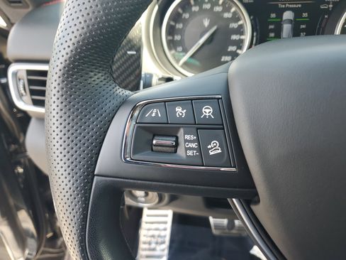Used 2023 Maserati Levante Modena S AWD/4WD image 23