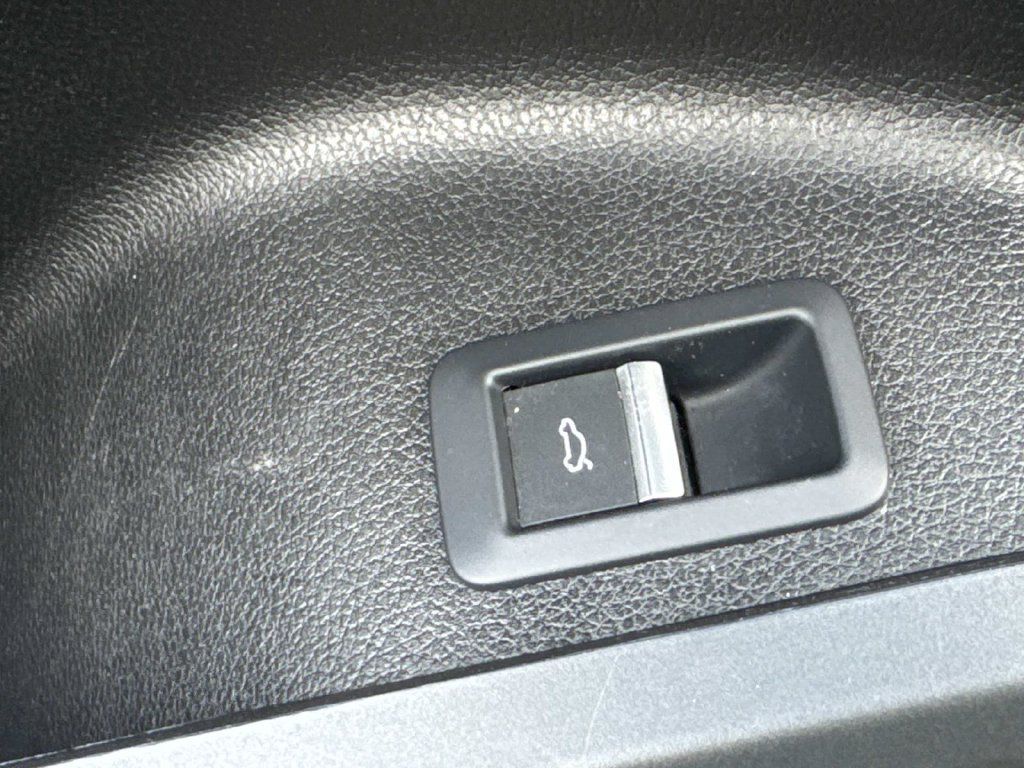 Used 2024 Audi Q5 2.0T Premium Plus AWD/4WD image 30