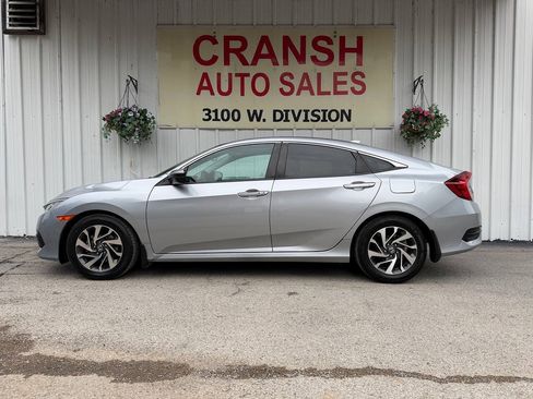 Used 2018 Honda Civic EX image 6