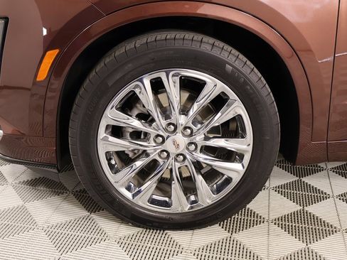 Used 2022 Cadillac XT6 Premium Luxury w/ LPO, Radiant Package image 19