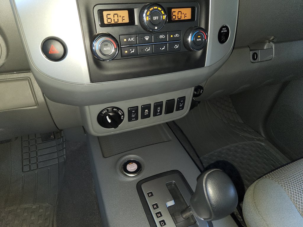 Used 2021 Nissan Frontier SV w/ Midnight Edition Floor Mats AWD/4WD image 24