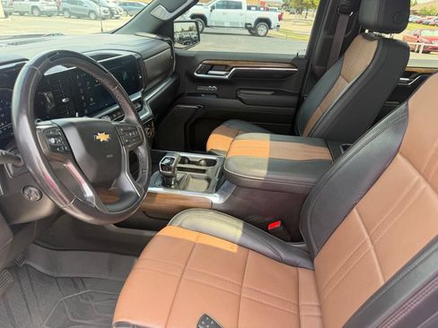 Used 2024 Chevrolet Silverado 1500 High Country AWD/4WD image 31
