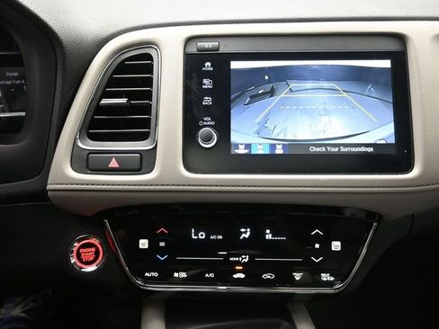 Used 2022 Honda HR-V EX image 12