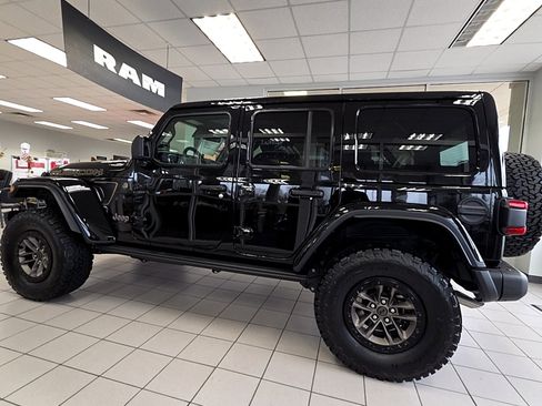 New 2025 Jeep Wrangler Unlimited Rubicon 392 image 7