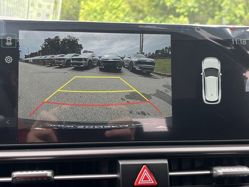 New 2026 Kia Sportage EX w/ EX Panorama Roof Package image 5