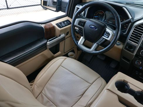 Used 2015 Ford F150 Lariat RWD image 20