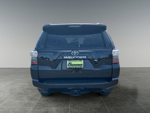 Used 2024 Toyota 4Runner SR5 Premium w/ Moonroof Package AWD/4WD image 8
