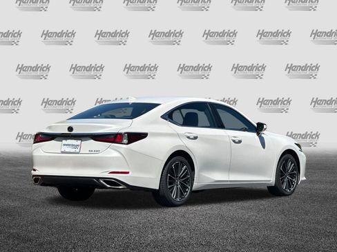 Used 2023 Lexus ES 350 w/ Premium Package FWD image 5