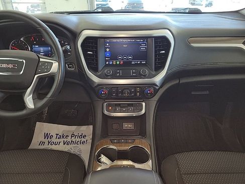 Used 2023 GMC Acadia SLE w/ Driver Convenience Package image 9