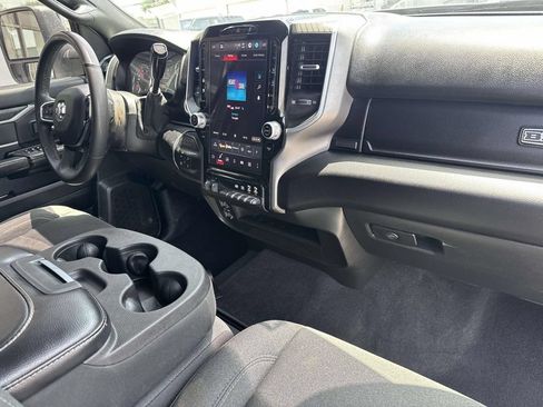 Used 2025 RAM 2500 Big Horn AWD/4WD image 14