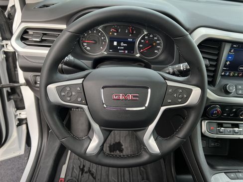 Certified 2023 GMC Acadia SLT w/ Elevation Edition image 18