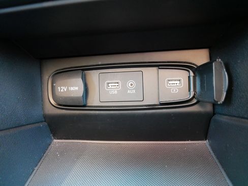 Used 2019 Hyundai Santa Fe Limited image 33