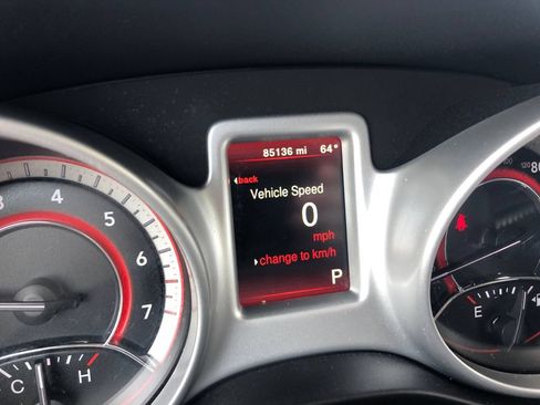 Used 2019 Dodge Journey SE w/ Connectivity Group FWD image 19
