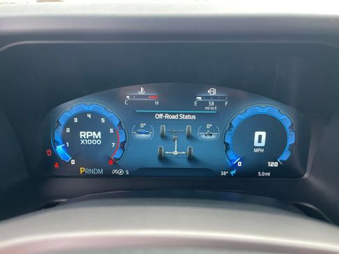 New 2025 Ford Bronco Base image 12