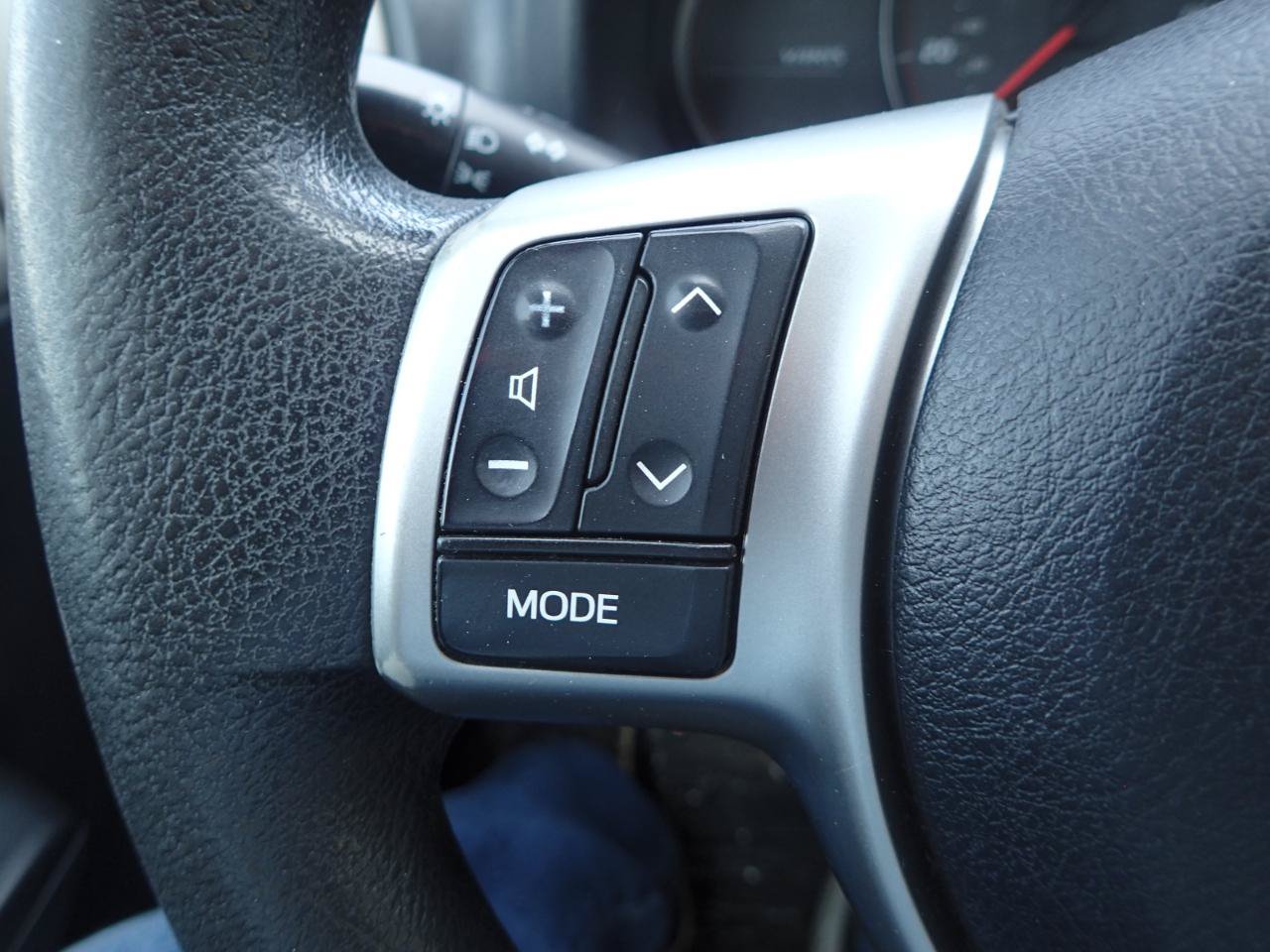 Used 2012 Toyota Yaris LE FWD image 15