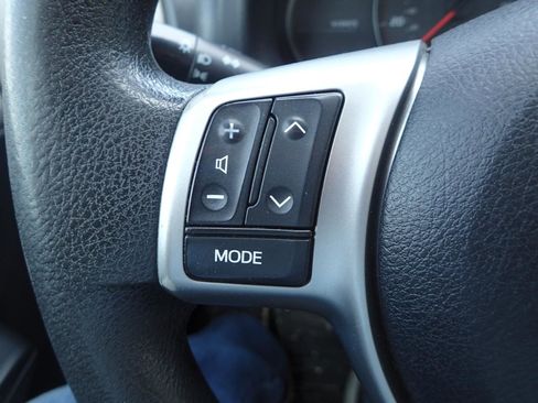 Used 2012 Toyota Yaris LE FWD image 15