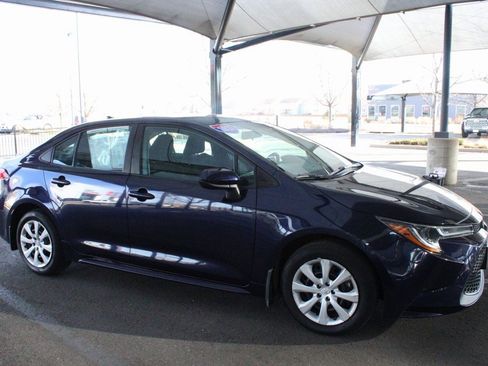 Certified 2021 Toyota Corolla LE image 12