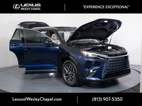 Used 2025 Lexus TX 350 AWD w/ Technology Package image 16