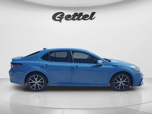 Certified 2023 Toyota Camry SE FWD image 4
