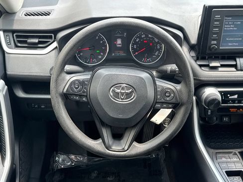 Used 2019 Toyota RAV4 LE w/ Carpet Mat Package FWD image 23