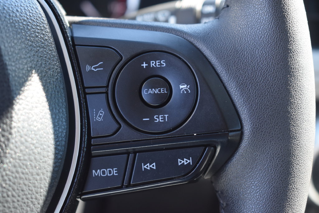 Used 2025 Toyota RAV4 XLE Premium w/ Weather Package FWD image 27