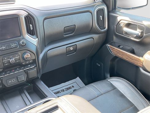 Used 2019 Chevrolet Silverado 1500 High Country w/ High Country Premium Package image 25