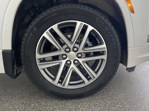 Used 2024 Chevrolet Traverse High Country image 56