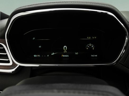 Used 2017 Lincoln Continental Reserve w/ Luxury Package image 21