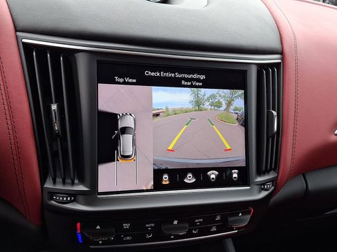 Certified 2023 Maserati Levante GT AWD/4WD image 19