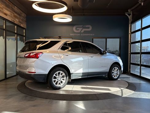 Used 2019 Chevrolet Equinox LT AWD/4WD image 3