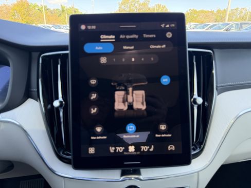 New 2026 Volvo XC60 T8 Ultra w/ Climate Package image 23