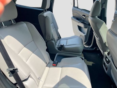 Used 2022 Honda Pilot Touring image 31