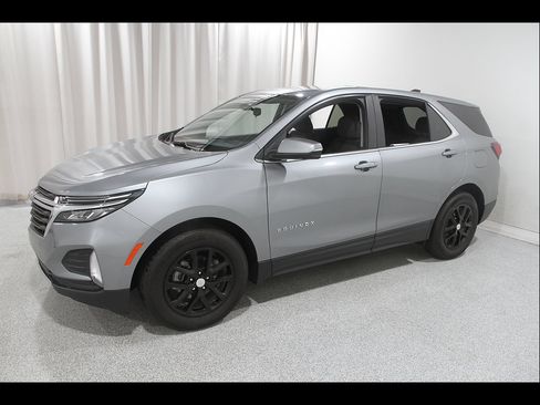 Certified 2024 Chevrolet Equinox LT FWD image 3