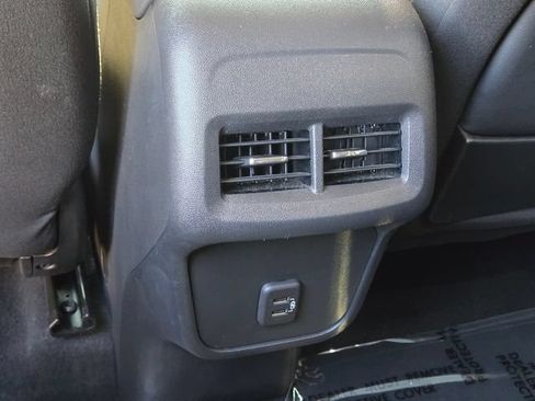 Used 2023 GMC Terrain SLE w/ Elevation Edition AWD/4WD image 17