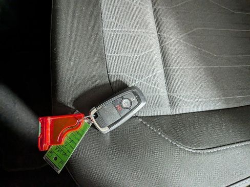 Used 2020 Ford EcoSport SE image 32