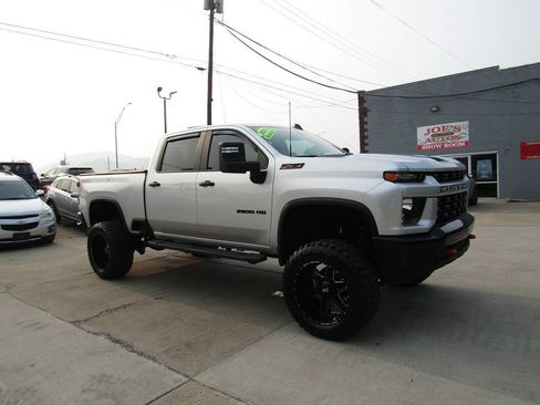 Used 2023 Chevrolet Silverado 2500 Custom w/ Custom Value Package AWD/4WD image 6