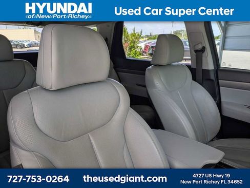 Used 2022 Hyundai Palisade SEL w/ Premium Package FWD image 6