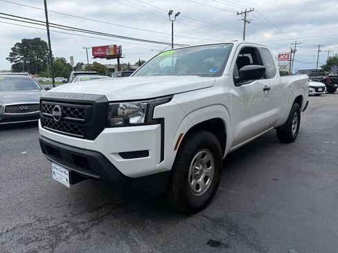 Used 2024 Nissan Frontier S w/ S Utility Package RWD image 3