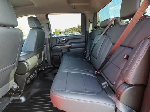 Used 2022 GMC Sierra 3500 SLT w/ Gooseneck/5TH Wheel Package image 27