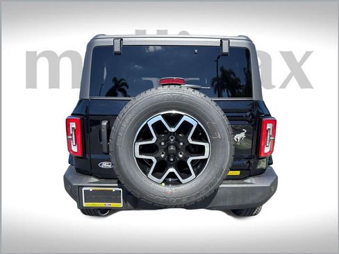 New 2026 Ford Bronco Outer Banks image 13