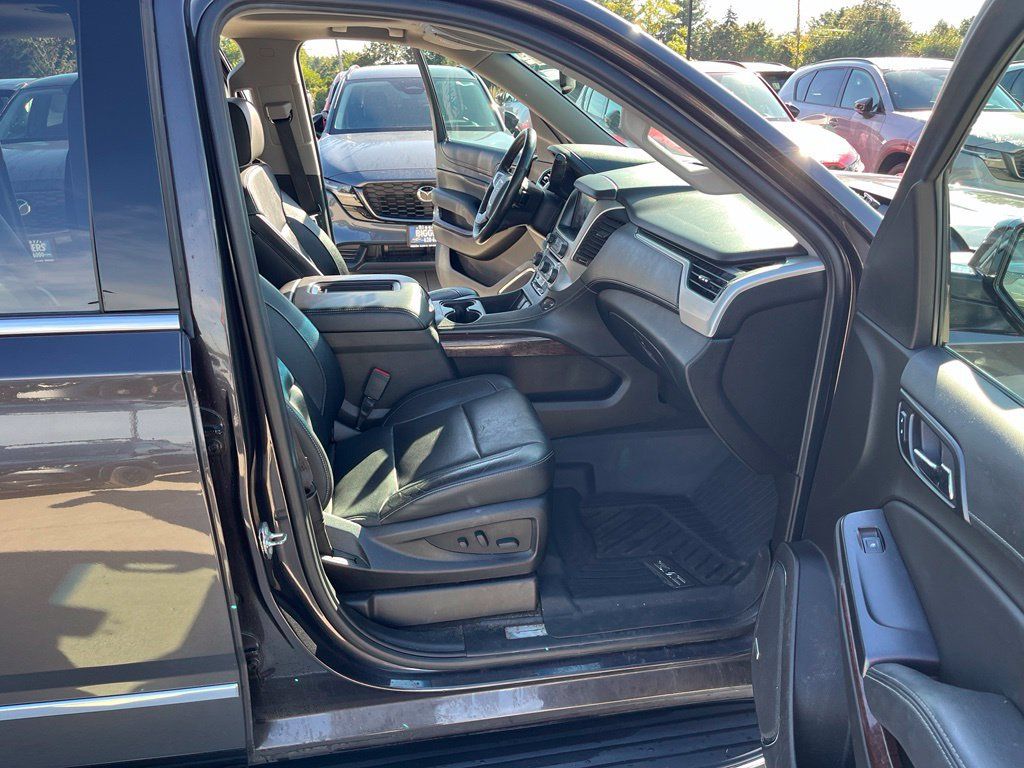 Used 2018 GMC Yukon XL SLT w/ Premium Edition AWD/4WD image 18