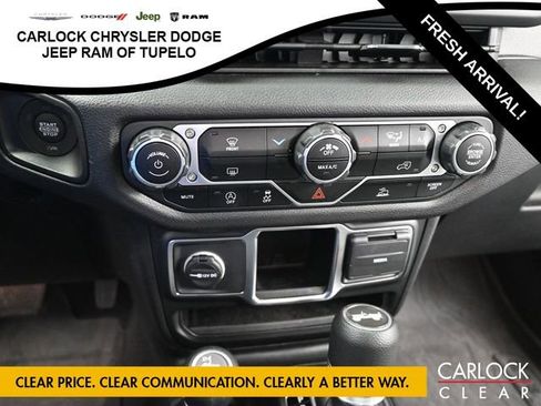 Used 2024 Jeep Wrangler Sport image 23