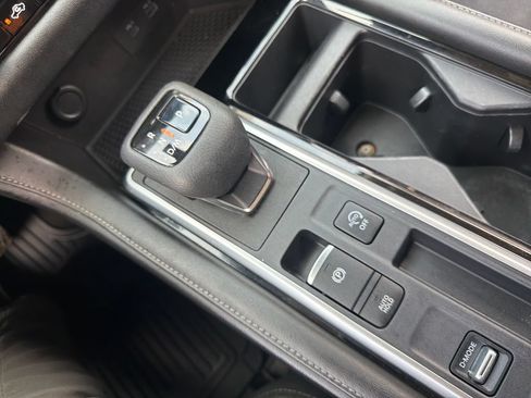 Used 2022 Nissan Pathfinder SV FWD image 26