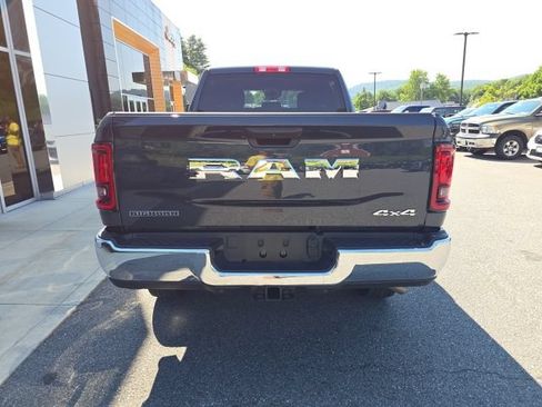 Used 2026 RAM 2500 Big Horn AWD/4WD image 6