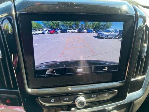 Used 2020 Chevrolet Traverse LT AWD/4WD image 18