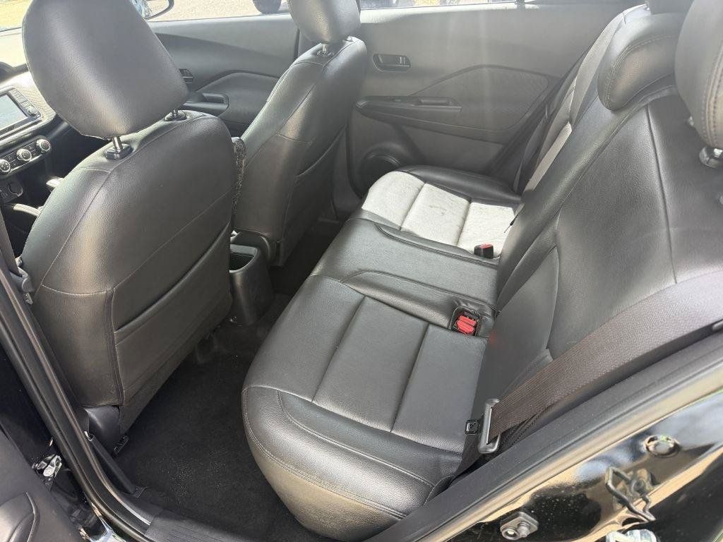 Used 2019 Nissan Kicks S FWD image 12