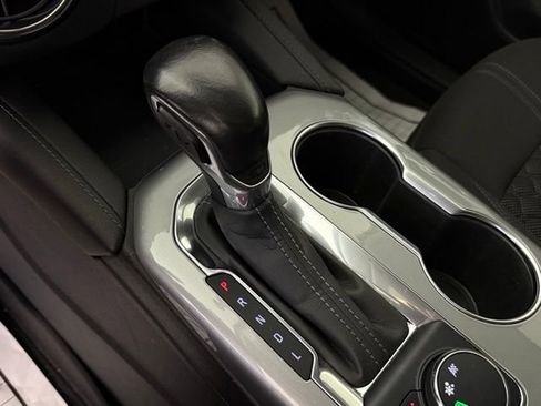 Used 2020 Chevrolet Blazer LT image 18