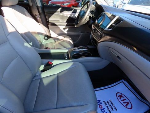 Used 2020 Honda Ridgeline RTL image 12