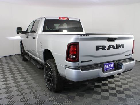 New 2026 RAM 2500 Big Horn AWD/4WD image 22