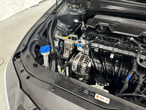 Used 2025 Hyundai Elantra SEL w/ Cargo Package image 61